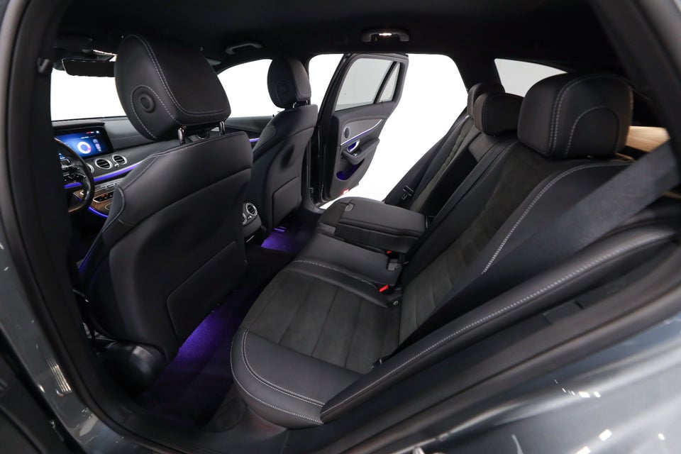 Mercedes E300 de 2,0 AMG Line stc. aut. 5d