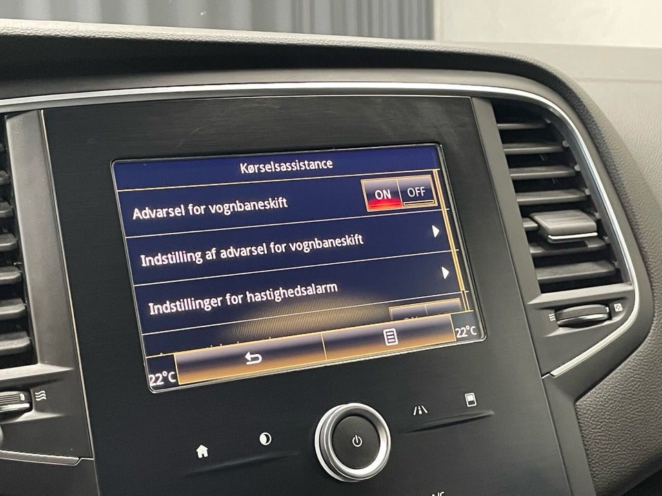 Renault Megane IV 1,2 TCe 130 Zen 5d