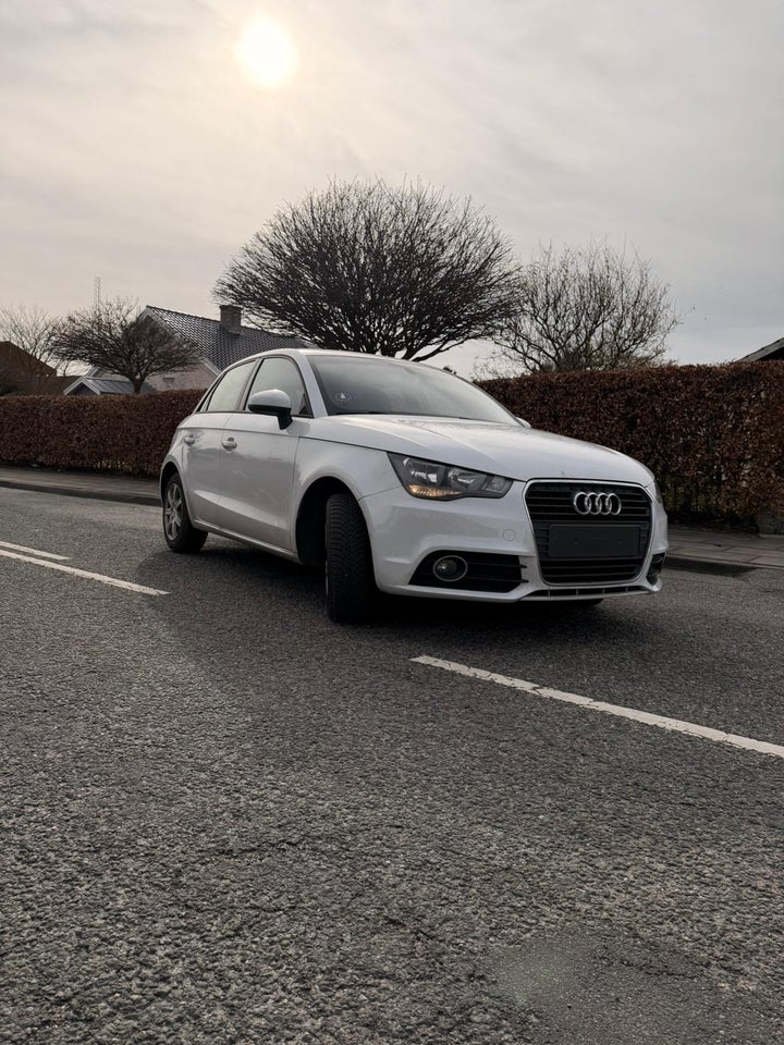 Audi A1 1,2 TFSi 86 Ambition Sportback 5d