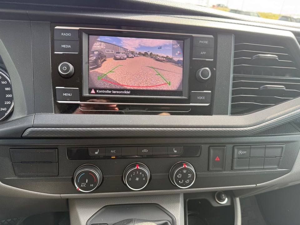VW Transporter 2,0 TDi 150 Kassevogn DSG lang