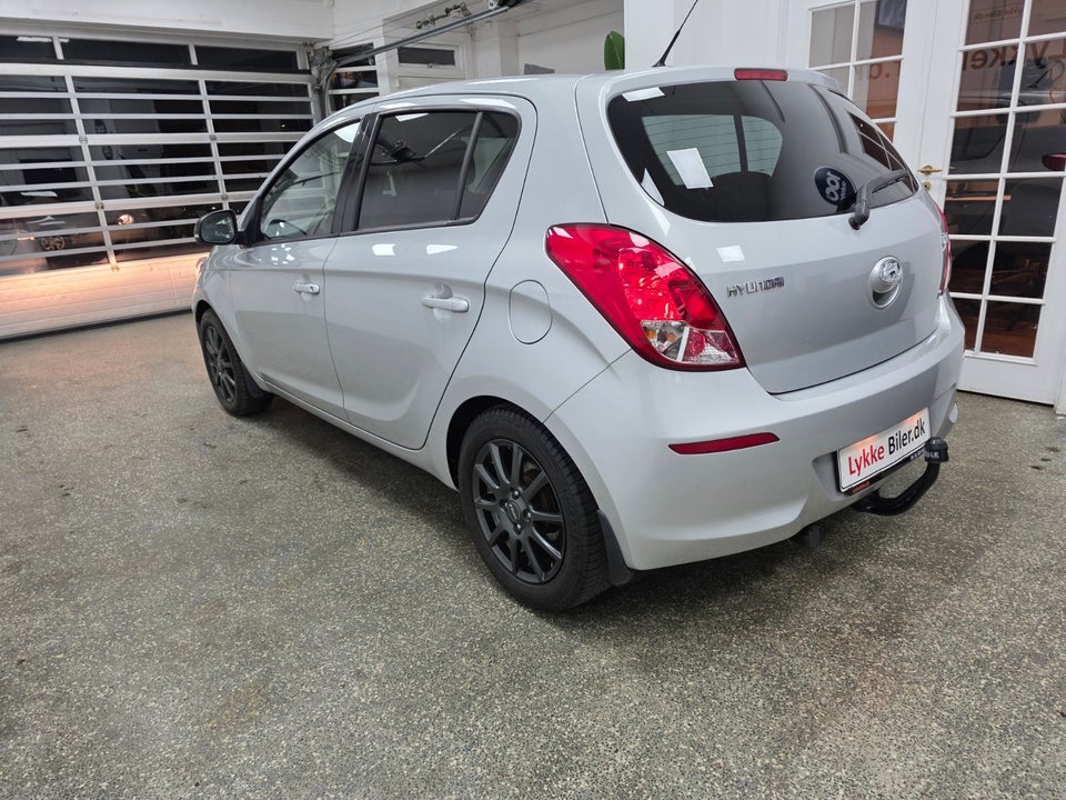 Hyundai i20 1,25 Classic XTR+ 5d