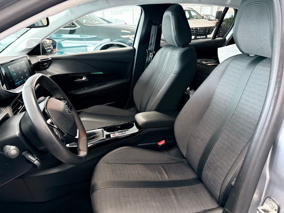 Peugeot 208 1,2 PureTech 100 Allure 5d