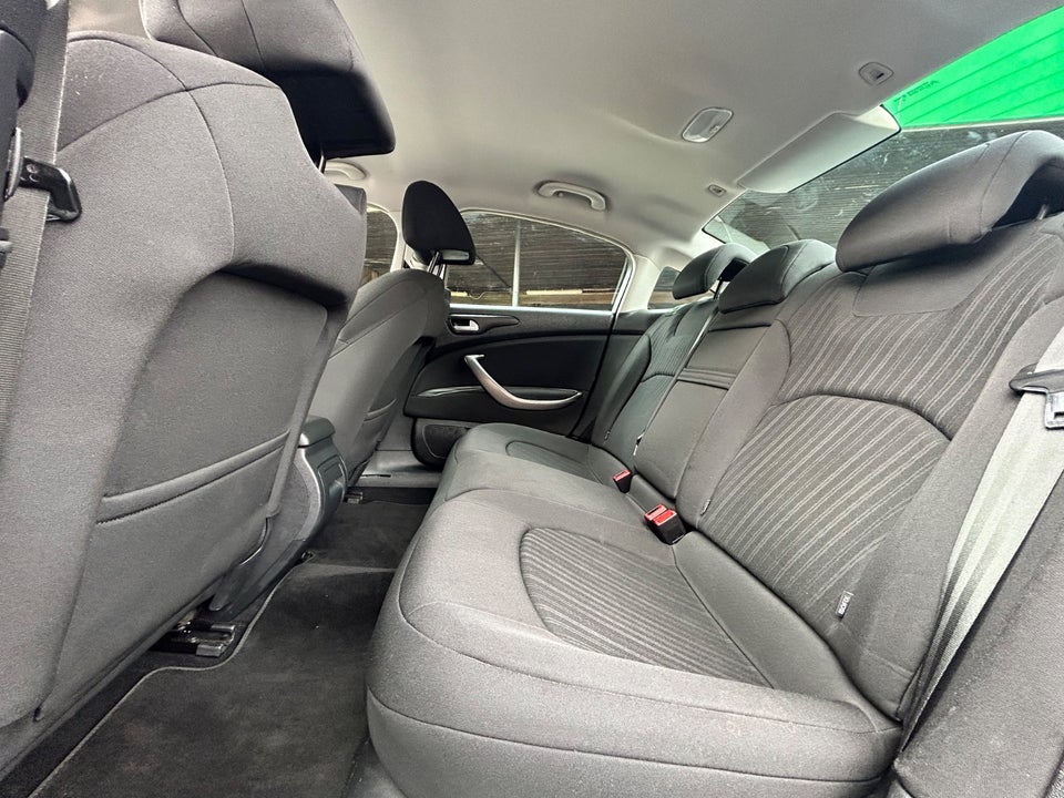 Citroën C5 1,6 HDi 110 Attraction 4d