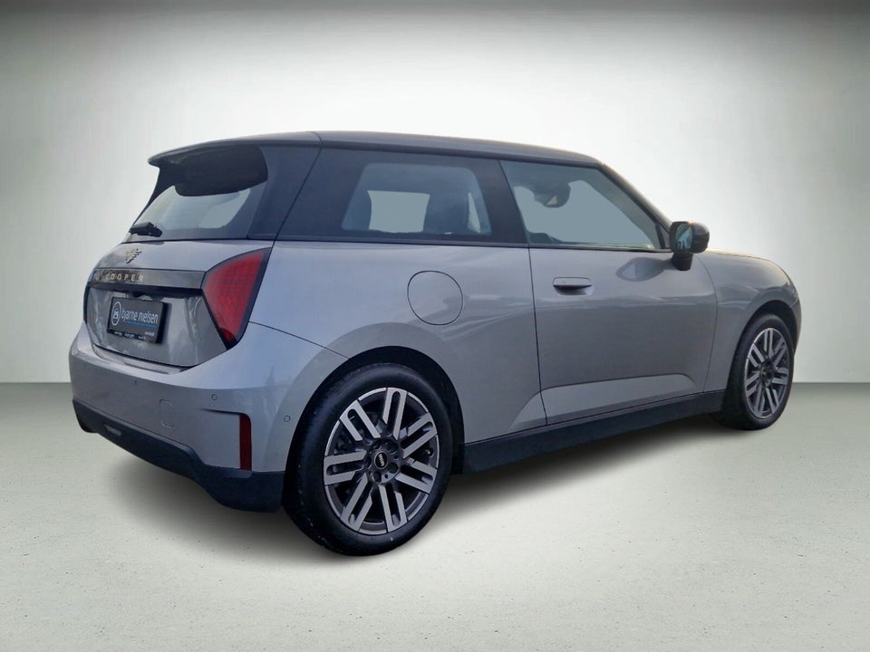 MINI Cooper E Classic Trim L 3d
