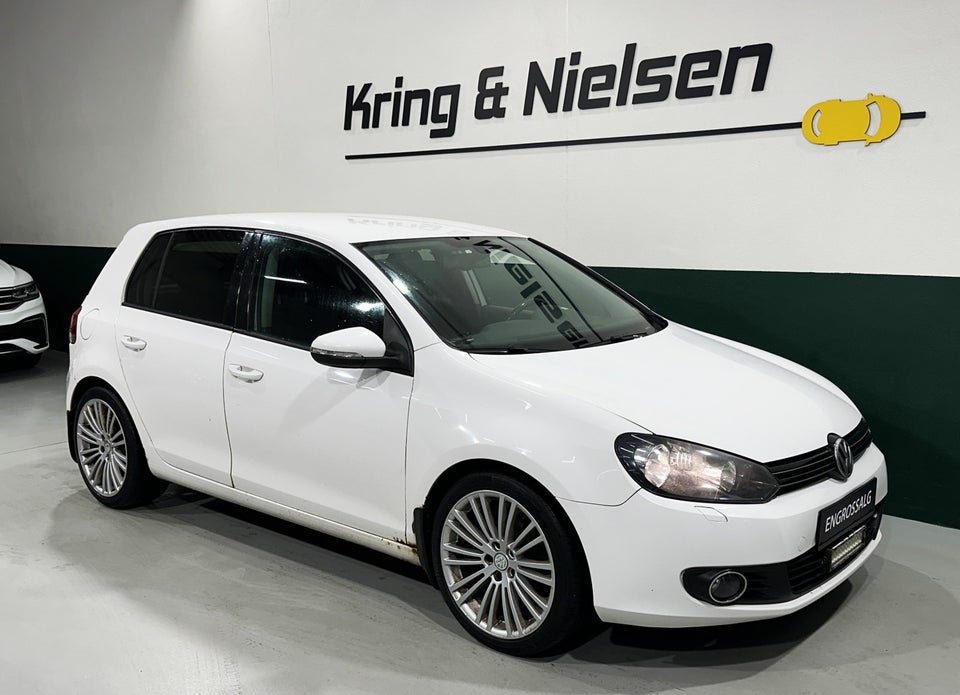 VW Golf VI 2,0 TDi 110 Comfortline 5d
