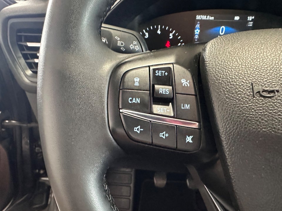 Ford Focus 1,0 EcoBoost mHEV Titanium Style stc. 5d