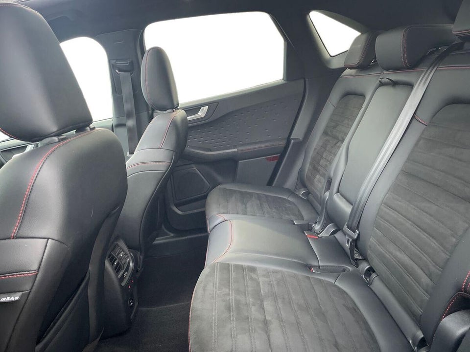 Ford Kuga 2,5 PHEV ST-Line X CVT 5d