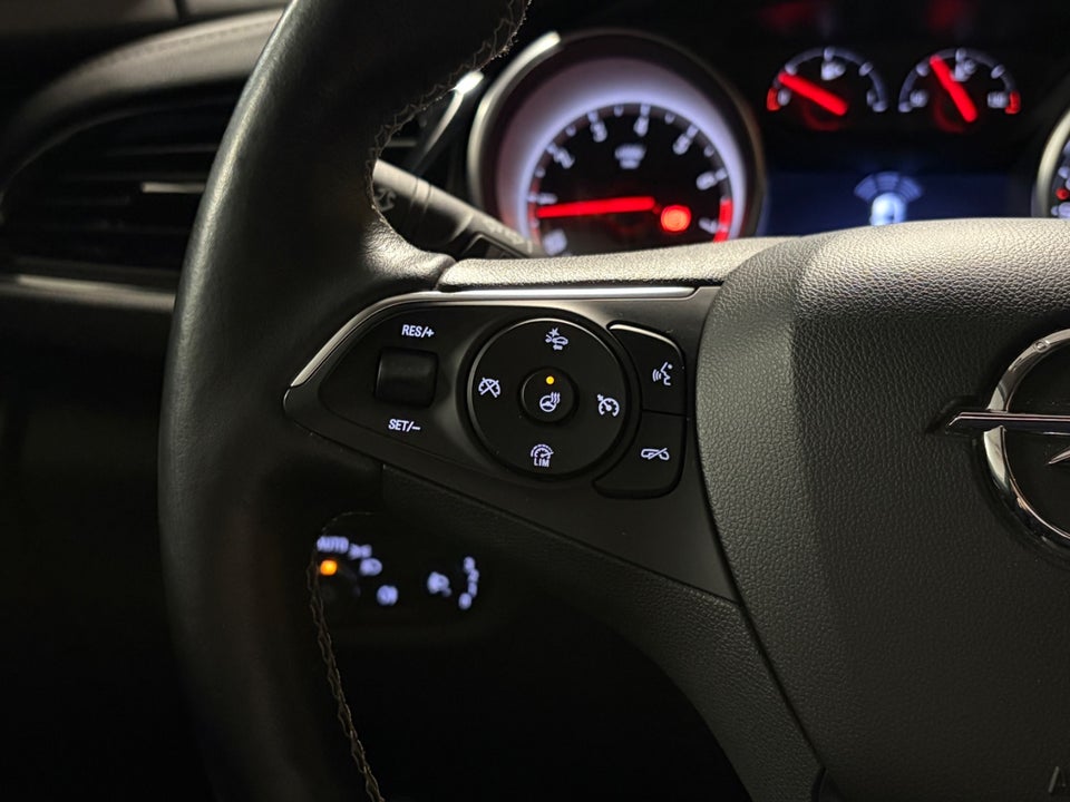 Opel Insignia 1,5 T 165 Dynamic Sports Tourer 5d