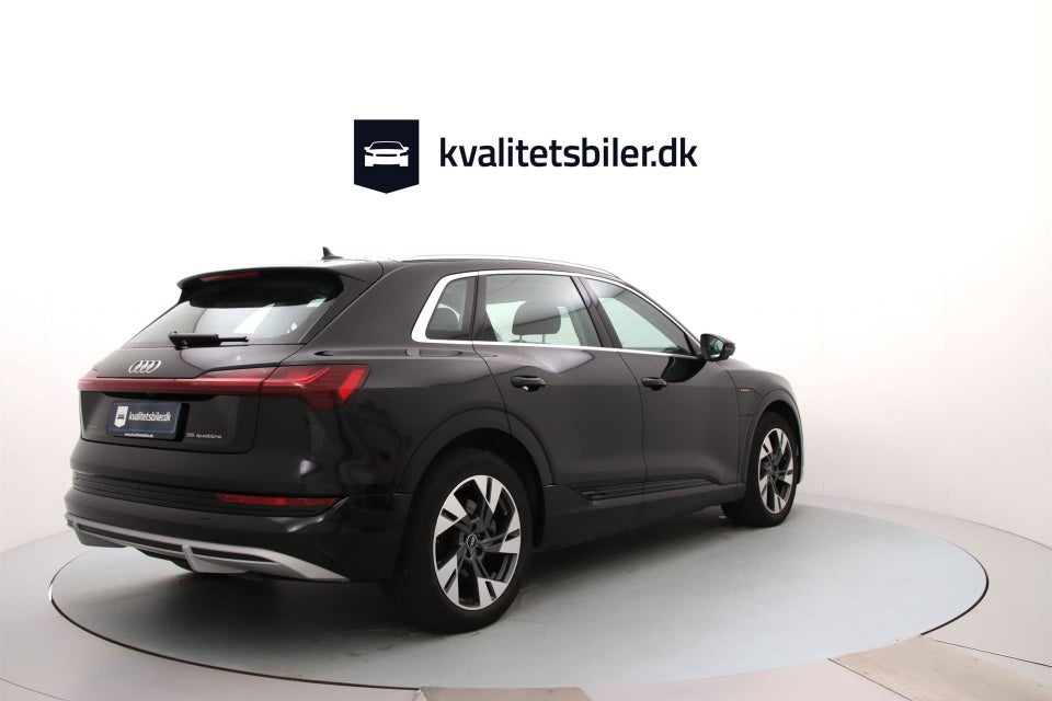 Audi e-tron 55 S-line Prestige quattro 5d