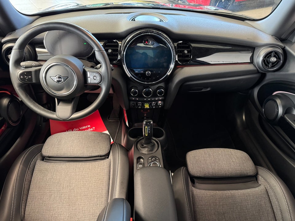 MINI Cooper SE Classic Trim 3d