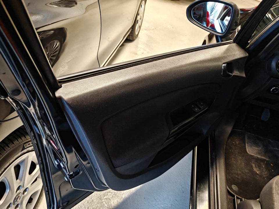 Opel Corsa 1,2 16V Enjoy 5d