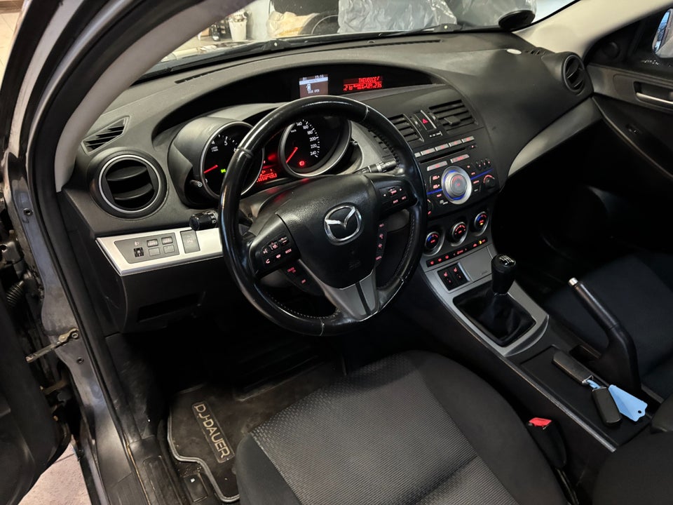 Mazda 3 2,0 Premium 5d