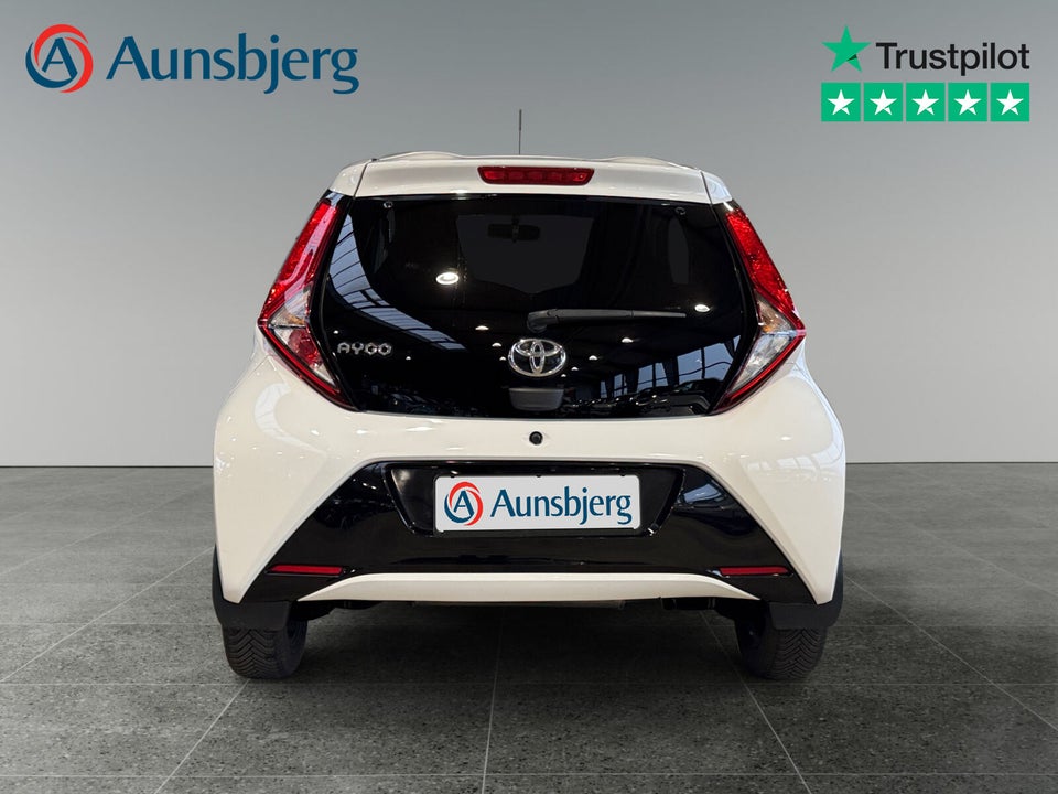 Toyota Aygo 1,0 VVT-i x-press 5d