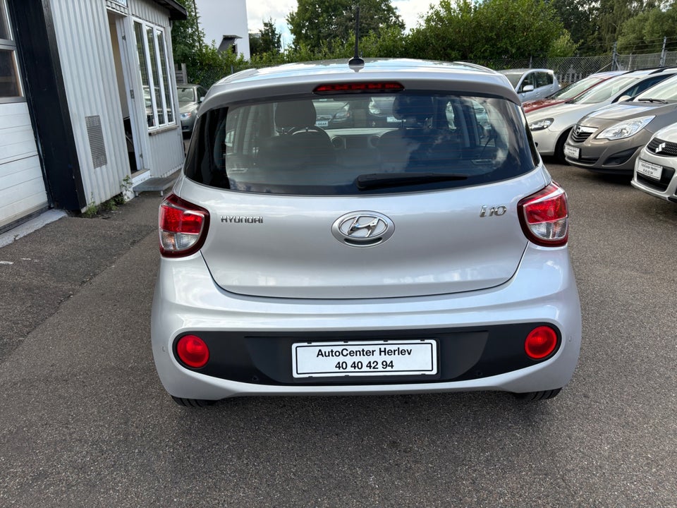 Hyundai i10 1,0 Premium 5d