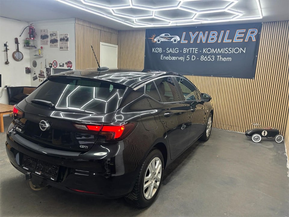 Opel Astra 1,6 CDTi 110 Enjoy 5d