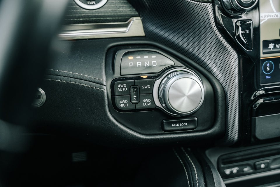 Dodge RAM 1500 5,7 V8 Laramie Crew Cab aut. 4x4 4d