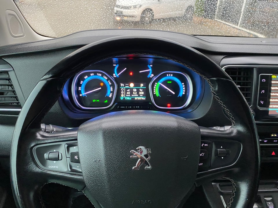 Peugeot e-Expert 75 L2 Ultimate Van
