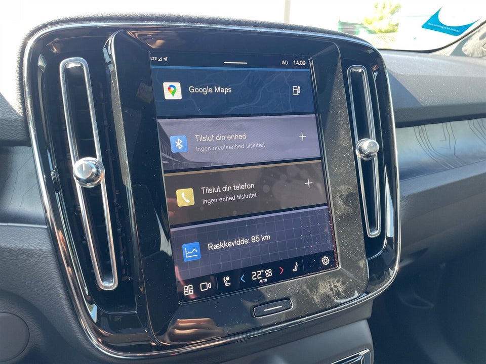 Volvo EC40 Extended Range Black Edition 5d