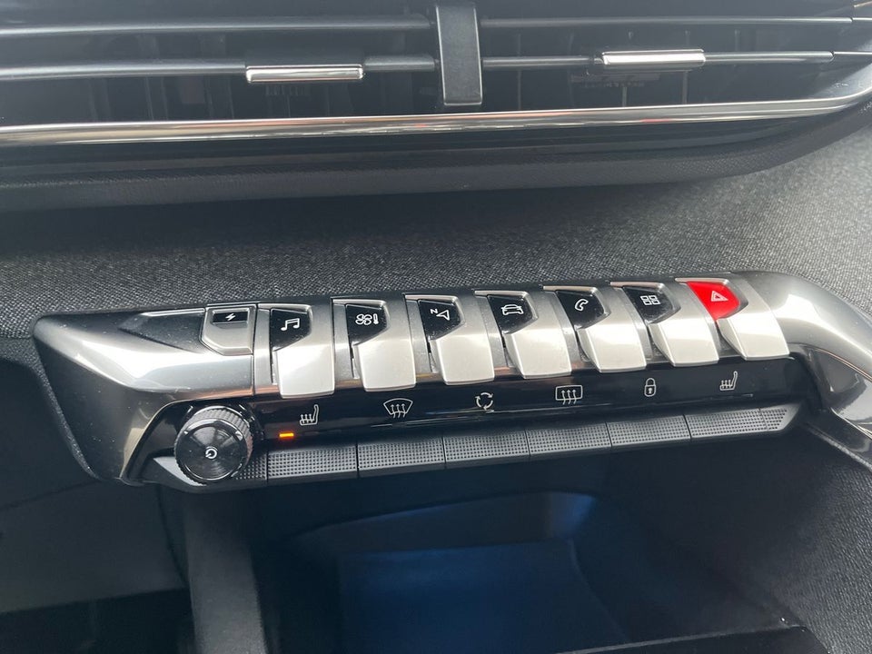 Peugeot 3008 1,6 Hybrid Allure Pack EAT8 5d