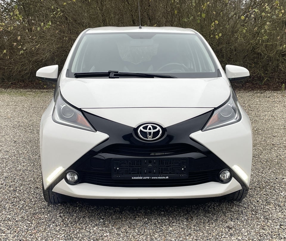 Toyota Aygo 1,0 VVT-i x-touch 5d