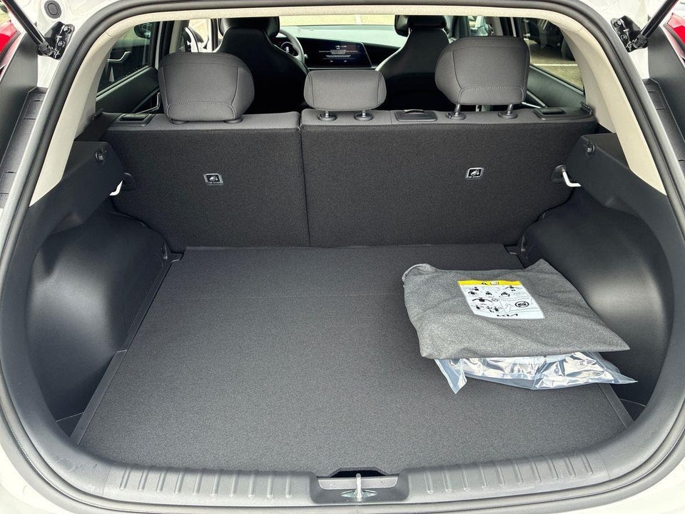 Kia Niro 64 EV Final Edition 5d