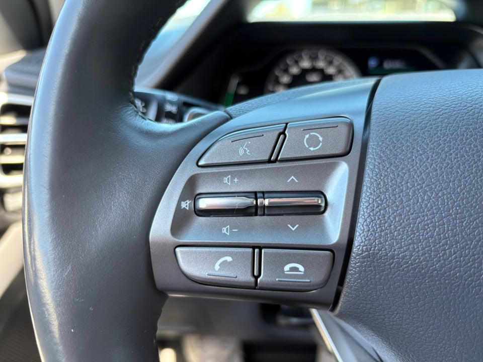 Hyundai Ioniq 1,6 HEV Trend DCT 5d