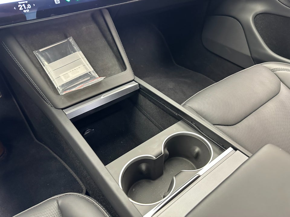 Tesla Model 3 Long Range AWD 4d