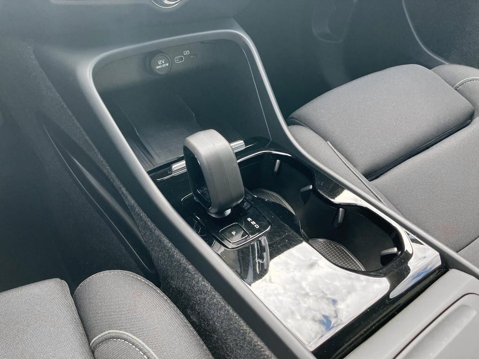 Volvo XC40 ReCharge Twin Plus 5d