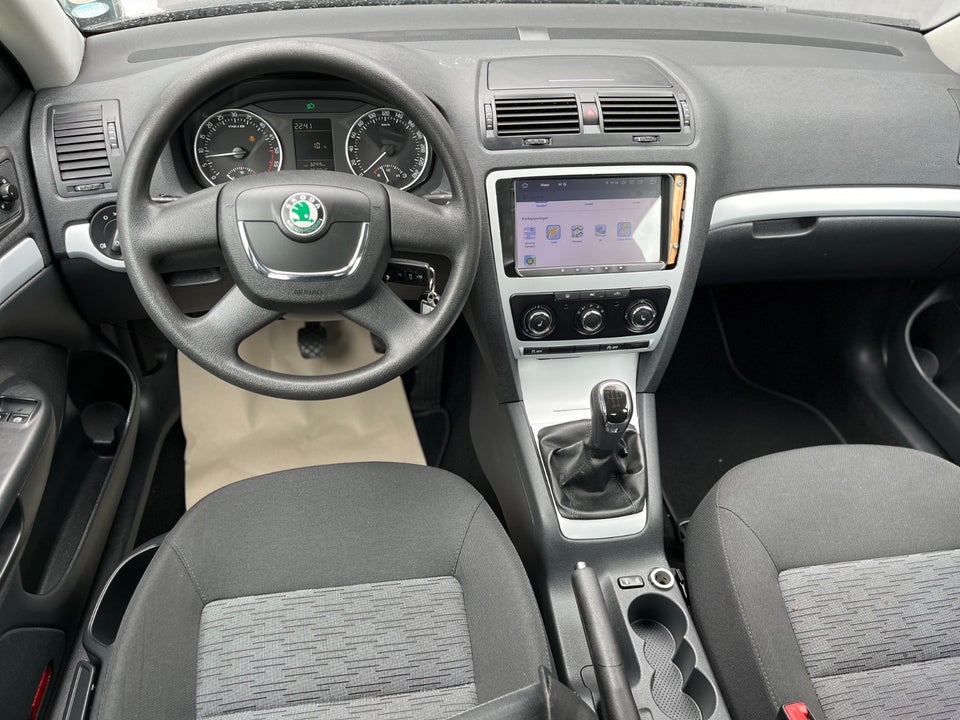 Skoda Octavia 1,6 TDi 105 GreenLine 5d