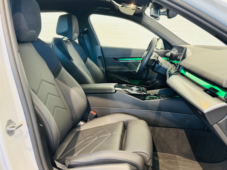 BMW i5 eDrive40 M-Sport 4d