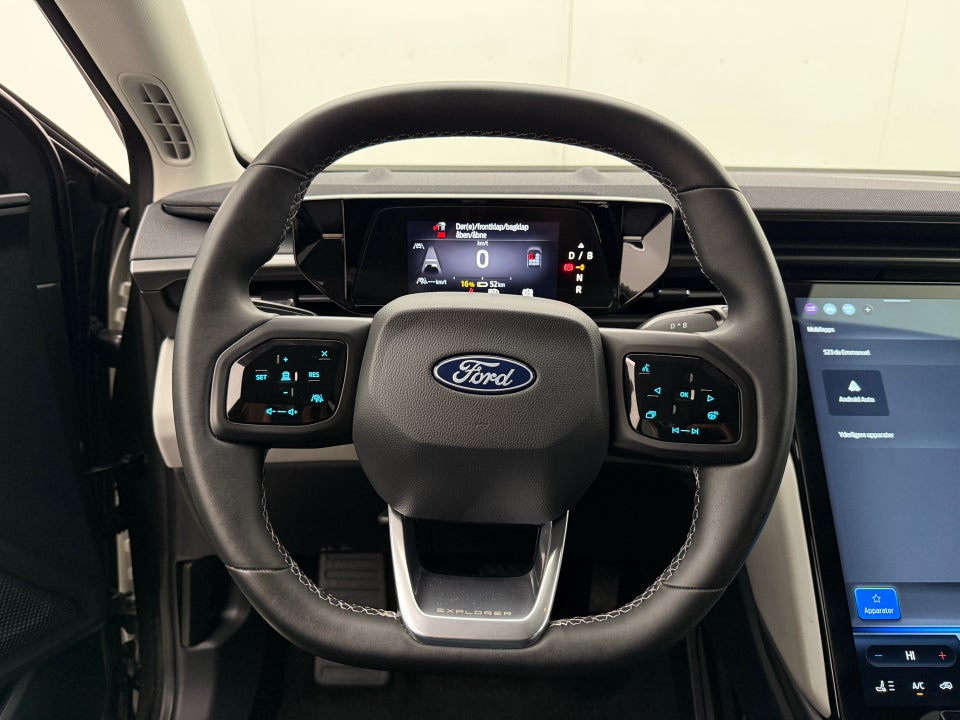 Ford Explorer 82 Select Extended Range 5d