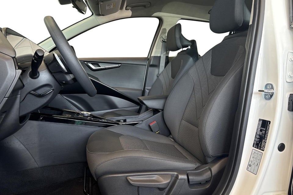 Kia Niro 64 EV Access 5d