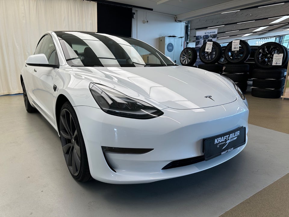 Tesla Model 3 Performance AWD 4d