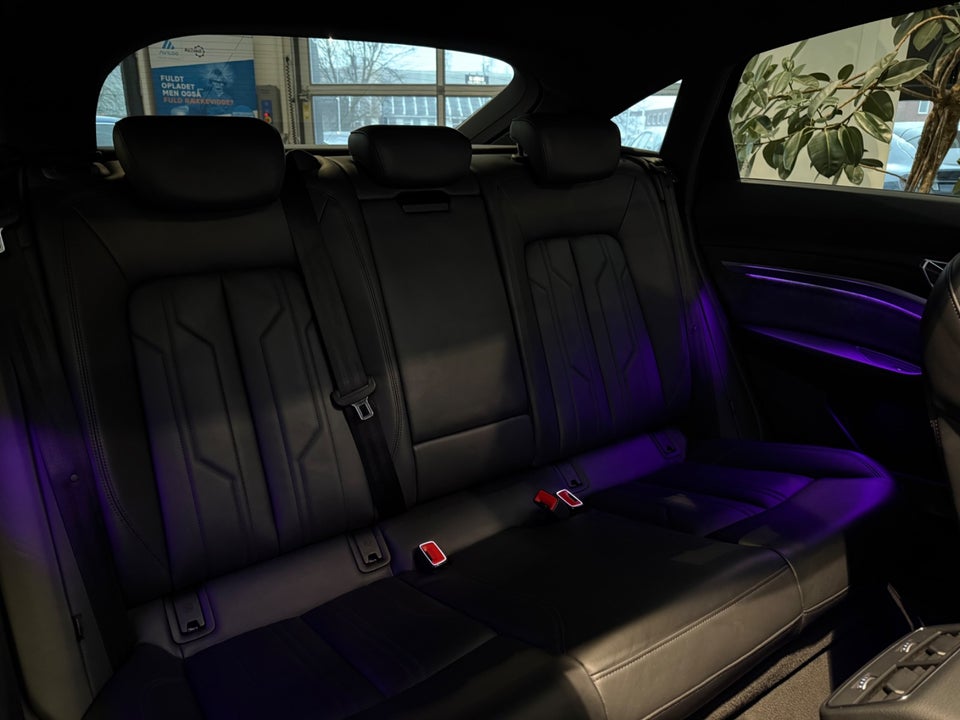 Audi e-tron 55 S-line Sportback quattro 5d