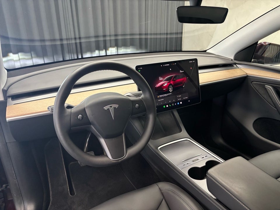 Tesla Model Y Long Range AWD 5d