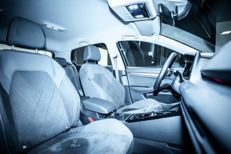 VW Golf VIII 1,4 eHybrid Style 75 Years Edition DSG 5d