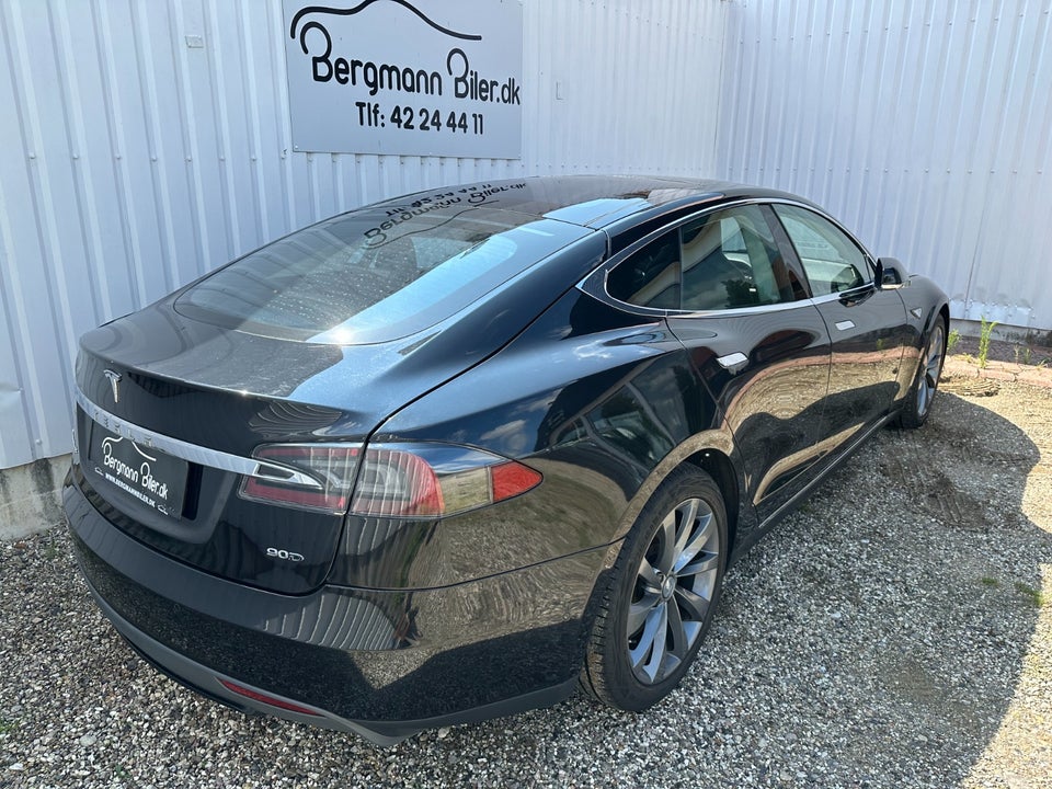 Tesla Model S 90D 5d
