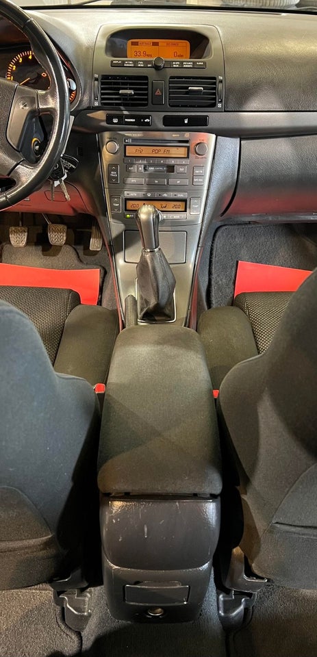Toyota Avensis 1,8 VVT-i Sol stc. 5d