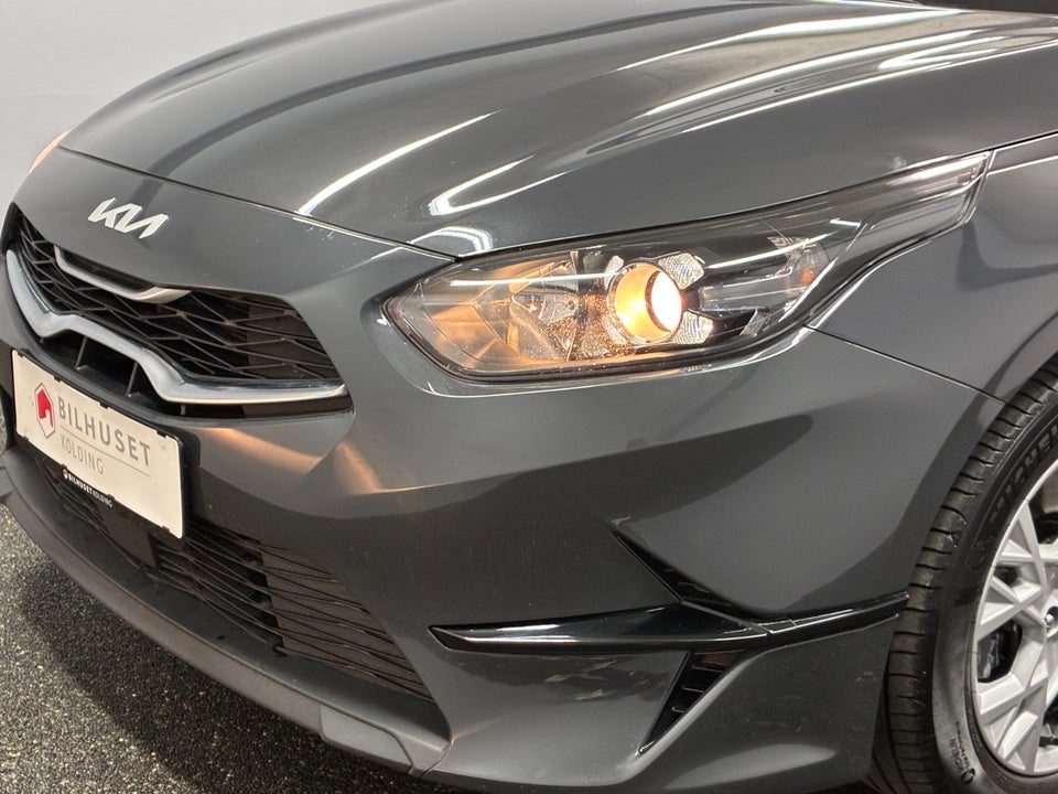 Kia Ceed 1,0 T-GDi Prestige SW 5d