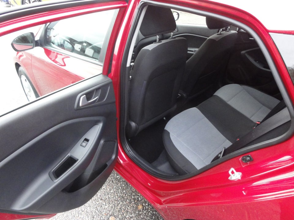 Hyundai i20 1,25 Trend 5d