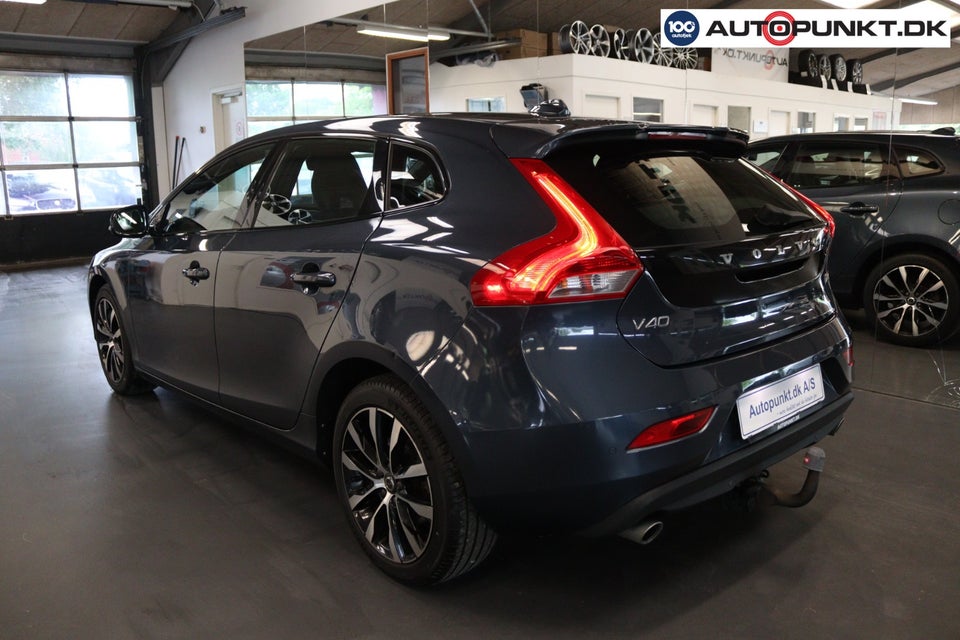 Volvo V40 1,5 T3 152 Dynamic Edition aut. 5d