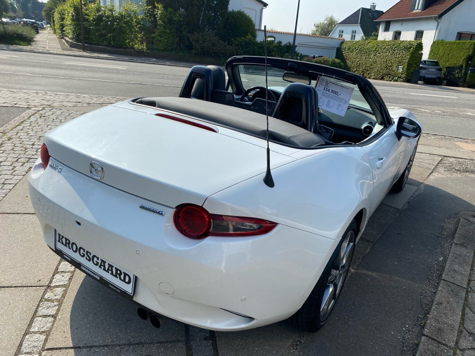 Mazda MX-5 2,0 SkyActiv-G 184 Roadster 2d