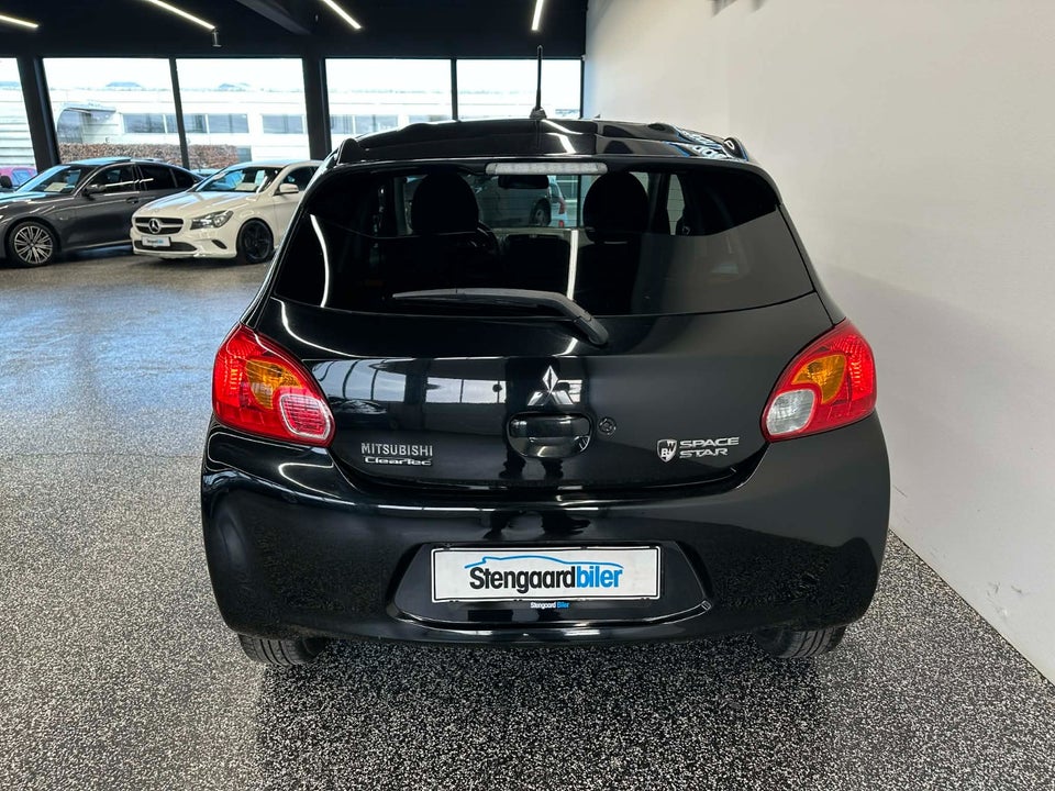 Mitsubishi Space Star 1,2 Black & White CVT 5d