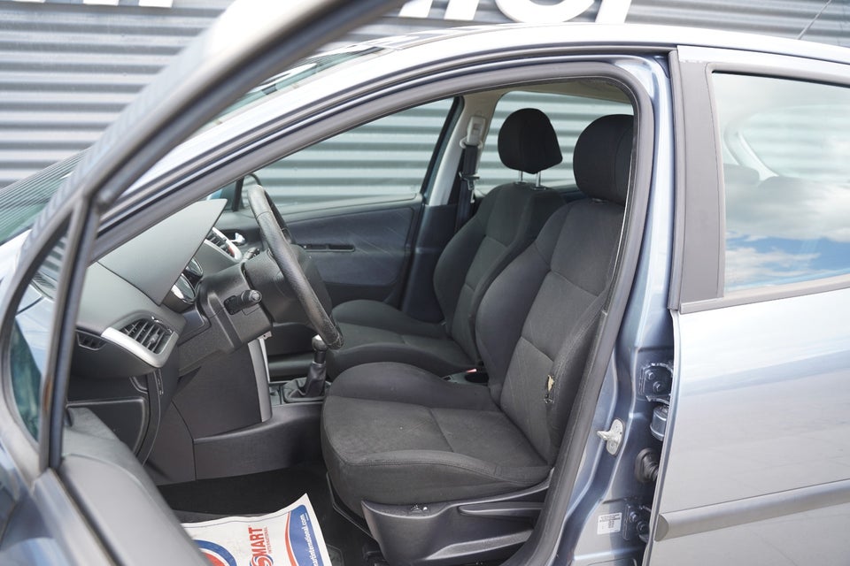 Peugeot 207 1,6 VTi S16 5d