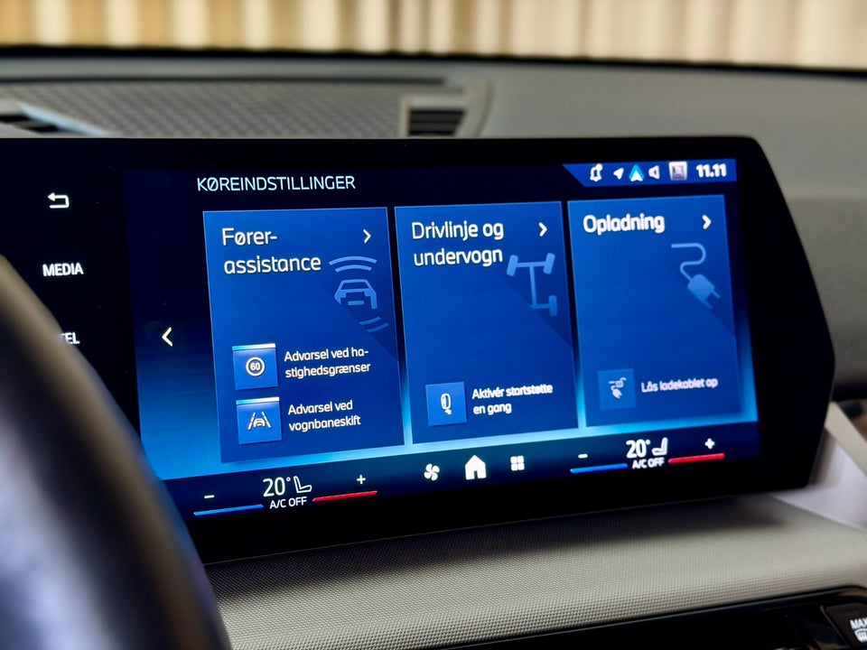 BMW iX1 eDrive20 5d