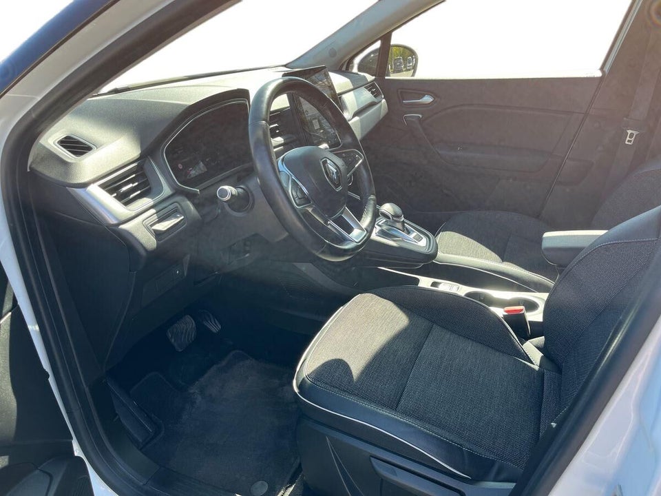 Renault Captur 1,6 E-Tech Intens 5d