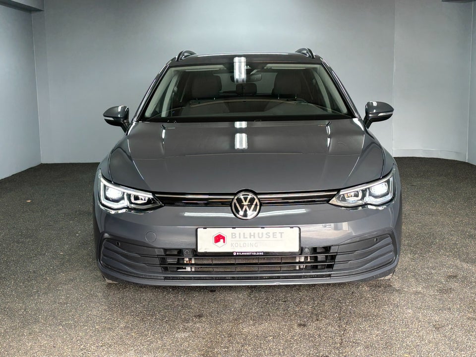 VW Golf VIII 1,5 eTSi 130 Life Variant DSG 5d