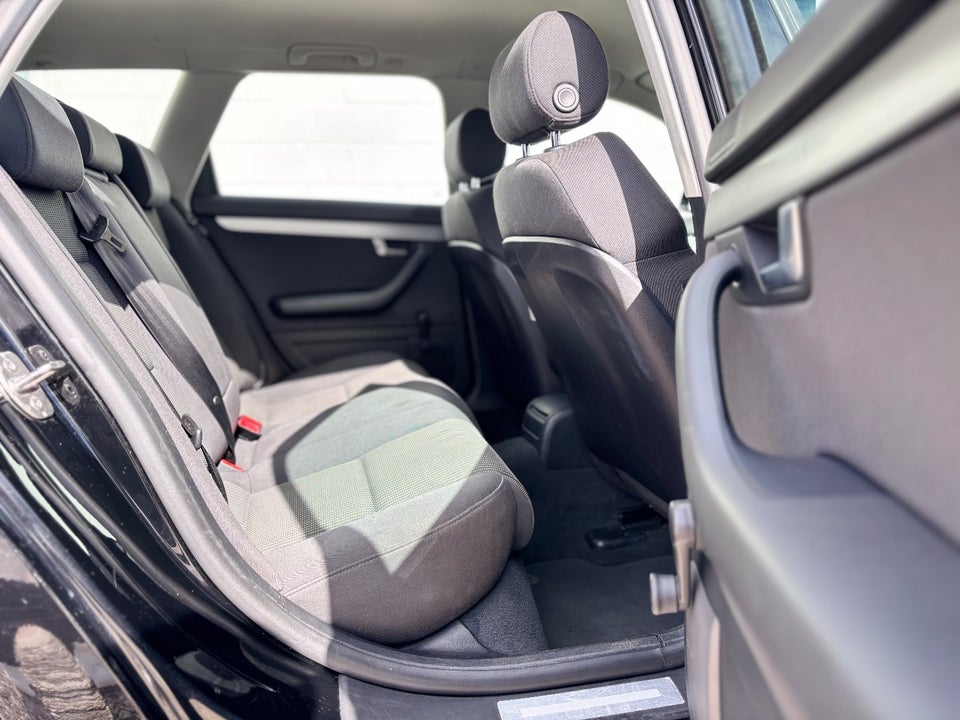 Audi A4 1,6 Avant 5d