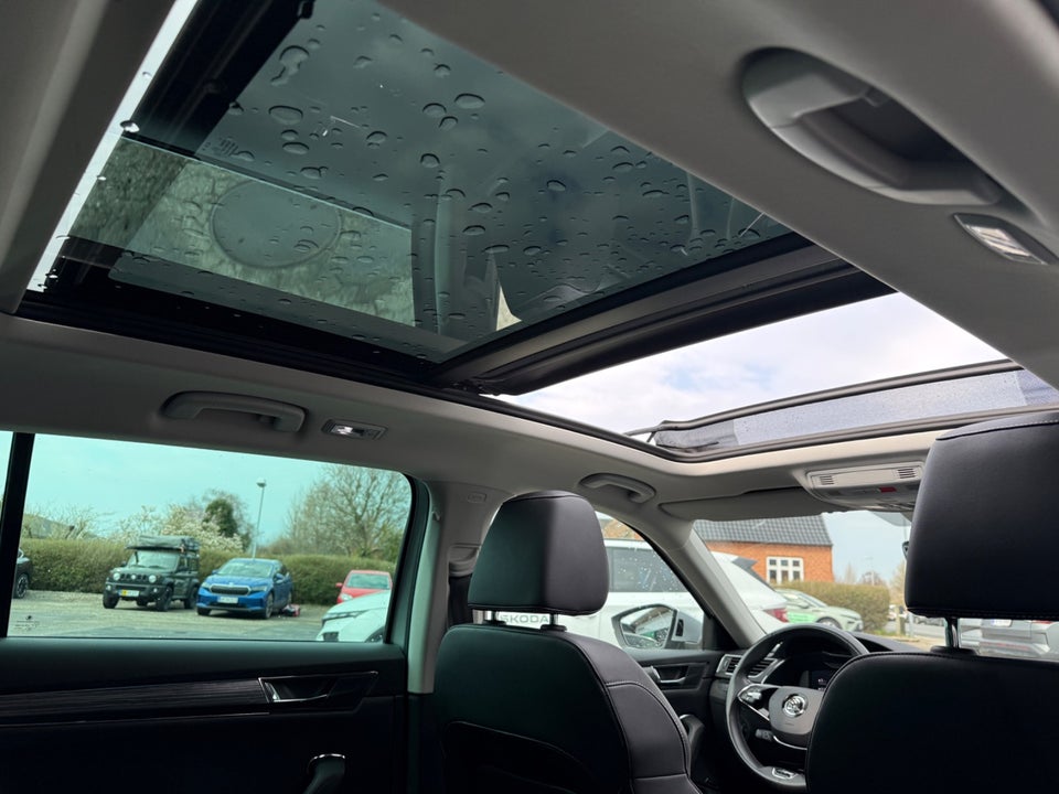 Skoda Superb 1,4 TSi iV Business Executive Combi DSG 5d