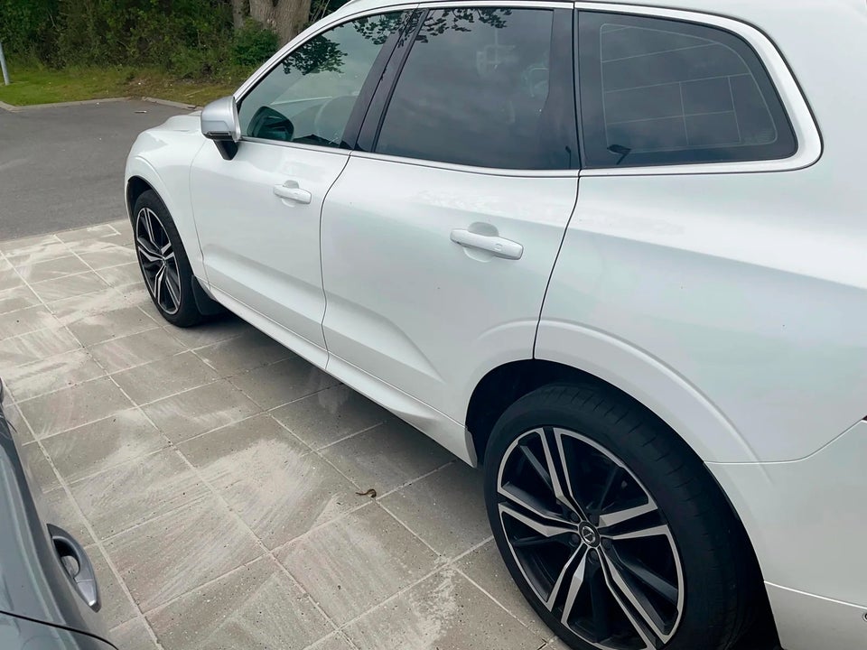 Volvo XC60 2,0 T6 310 R-Design aut. AWD 5d